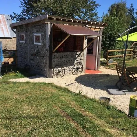 Ferienhaus Captivating 1-Bed Pod In Passais-Villages *