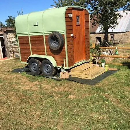 Ferienhaus Captivating 1-Bed Pod In Passais-Villages L'Epinay-le-Comte