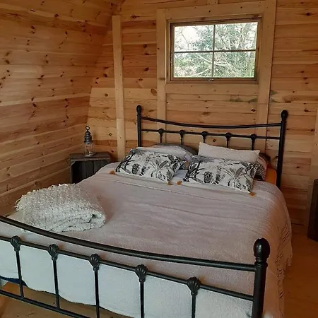 Ferienhaus Captivating 1-Bed Pod In Passais-Villages L'Epinay-le-Comte